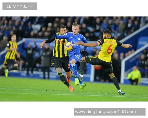 哪个足球巨星在比赛中一脚踢爆足球引发全场轰动揭秘 哪个足球巨星在比赛中一脚踢爆足球引发全场轰动揭秘